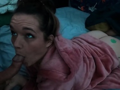 Big-Ass Amateur's Blowjob in Pink Hoodie